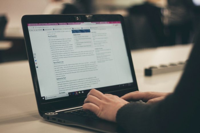 Content Writing for Beginners: How to Start and Build Your First Projects