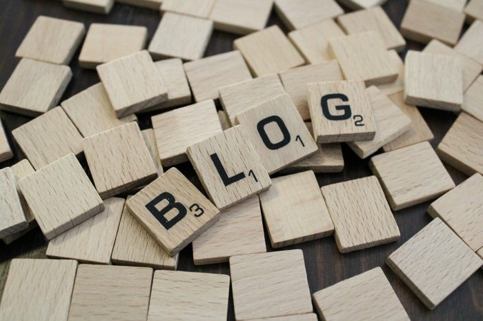 How to Start a Blog Using AI Tools: A Beginner-Friendly Guide